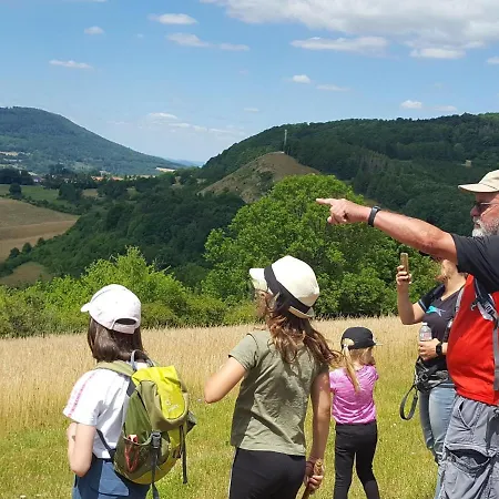 Charmantes Mit Naturgarten *