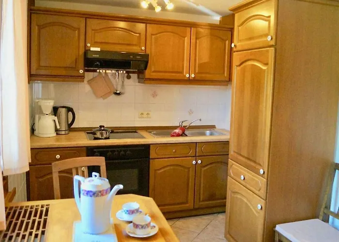 Charmantes Mit Naturgarten *