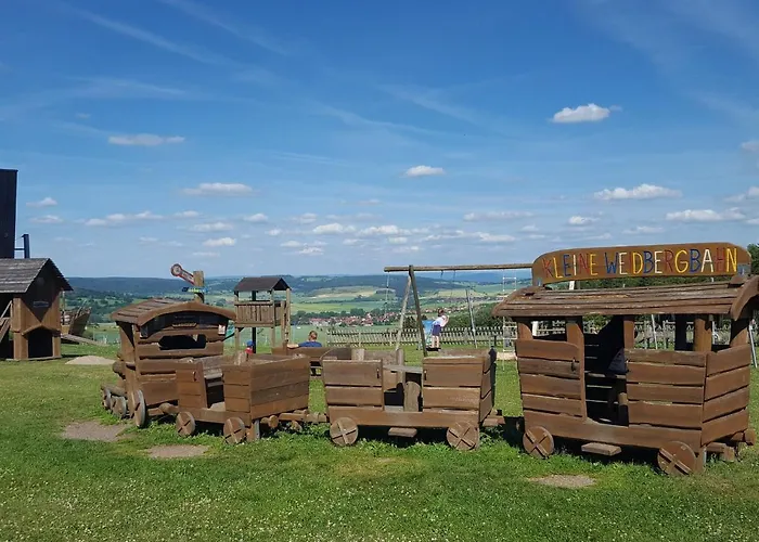 Charmantes Mit Naturgarten *