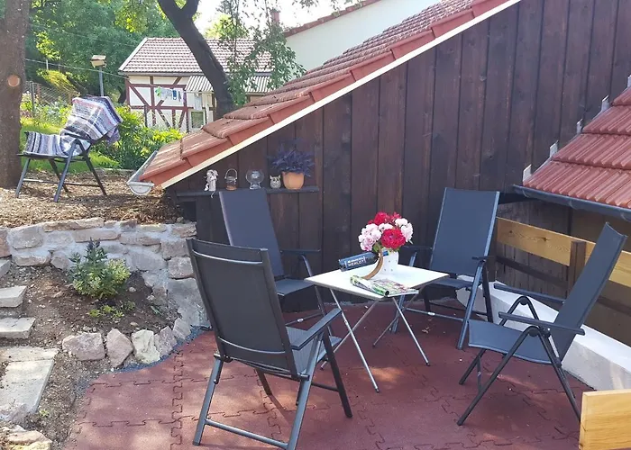 Charmantes Mit Naturgarten *